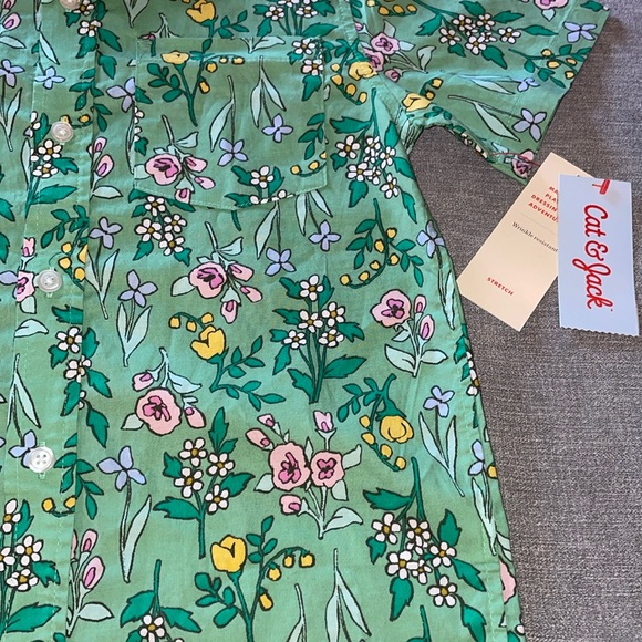 Cat & Jack Boyd’s Floral Button Down Shirt - Picture 4 of 4